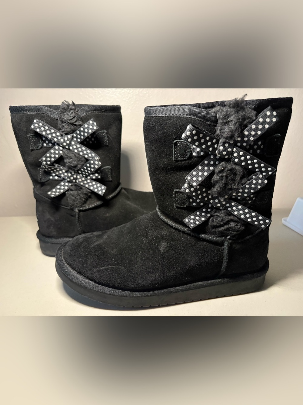 Koolaburra Black Faux-Suede Shearling-Lined Polka Dot Ribbon Booties